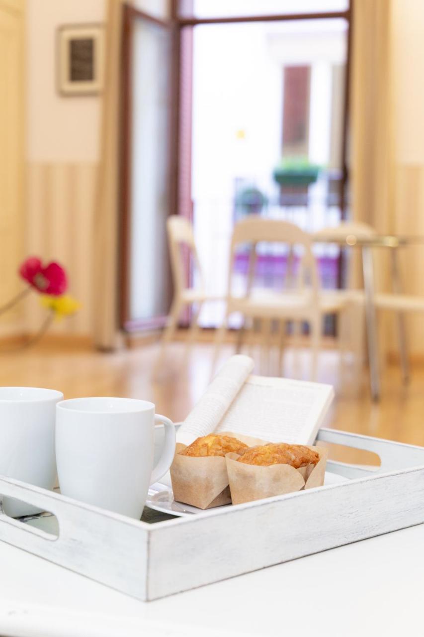 Apartamentos Puerta Del Sol I Madrid Ngoại thất bức ảnh
