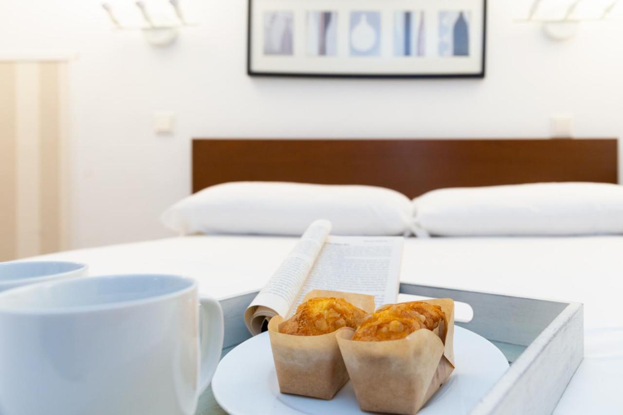 Apartamentos Puerta Del Sol I Madrid Ngoại thất bức ảnh